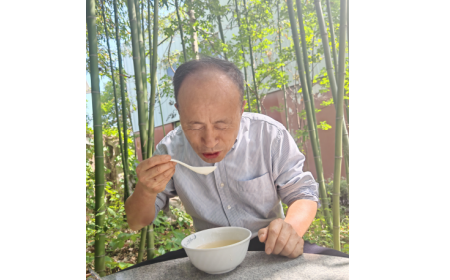 2025 健康飲食趨勢(shì)：天然食材成主流，隨州葛根粉走進(jìn)老年人餐桌